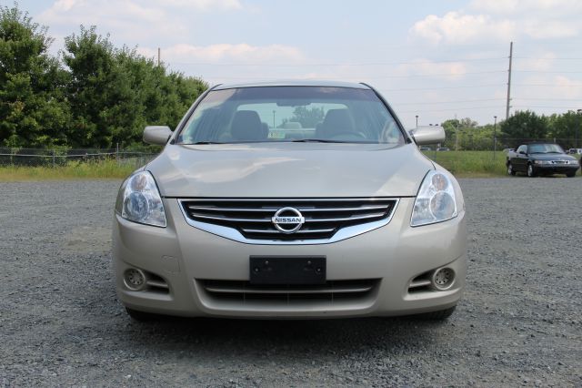 Nissan Altima 2010 photo 3