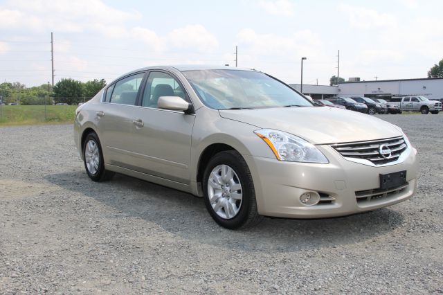 Nissan Altima 2010 photo 4