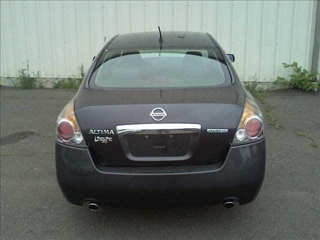 Nissan Altima 2010 photo 1