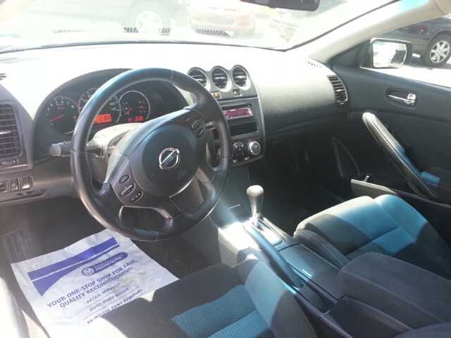 Nissan Altima 2010 photo 5