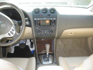 Nissan Altima 2010 photo 1