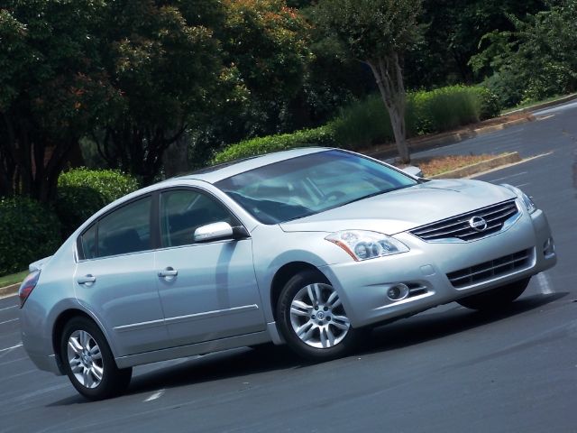 Nissan Altima 2010 photo 3