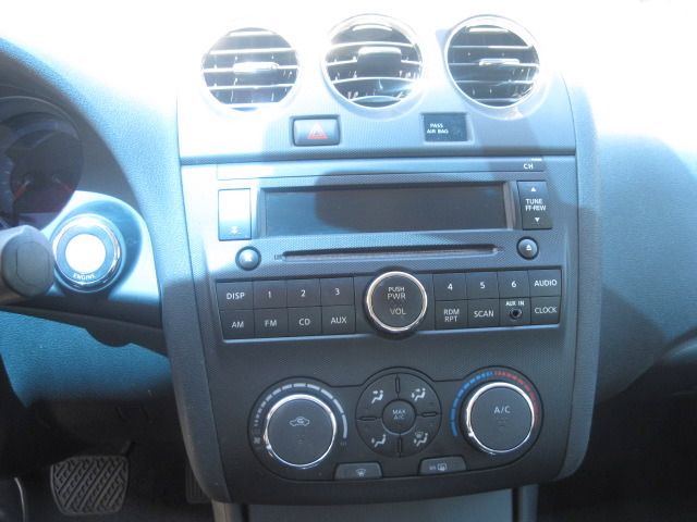 Nissan Altima 2010 photo 10