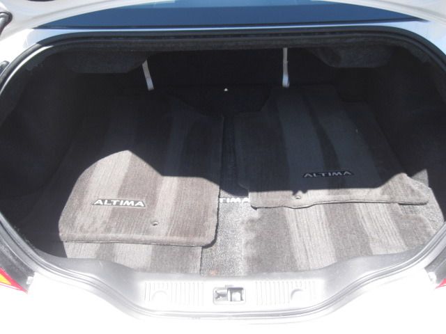 Nissan Altima 2010 photo 27