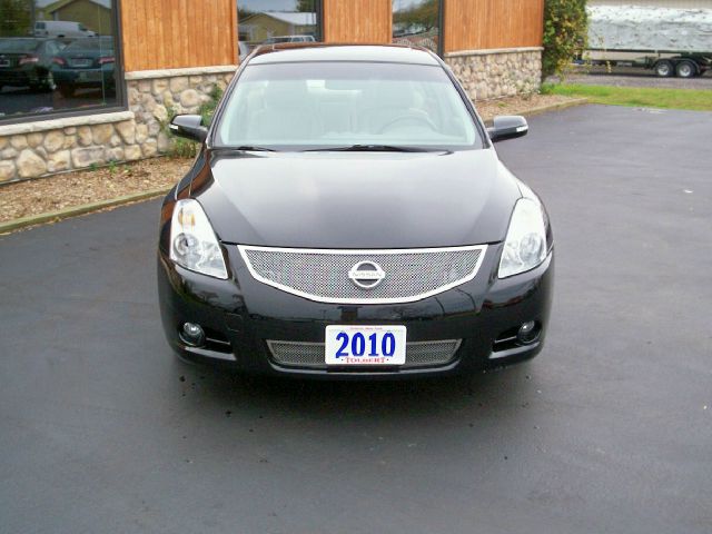 Nissan Altima 2010 photo 4