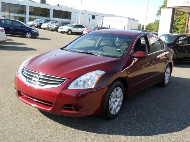 Nissan Altima 2010 photo 4