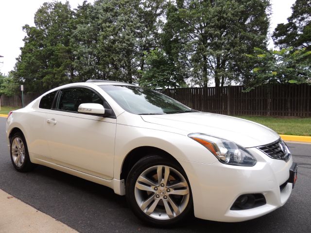 Nissan Altima C/k1500 2WD Extended Cab Coupe