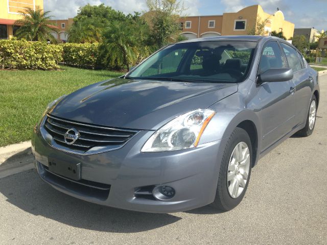 Nissan Altima 2010 photo 4