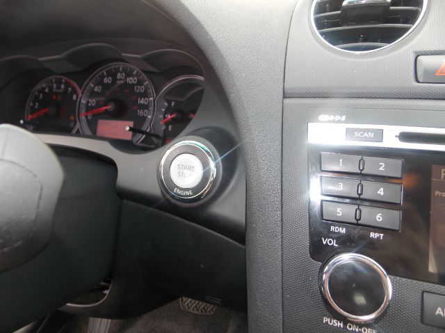 Nissan Altima 2010 photo 1