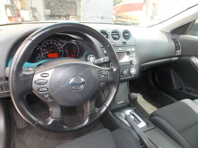 Nissan Altima 2010 photo 5