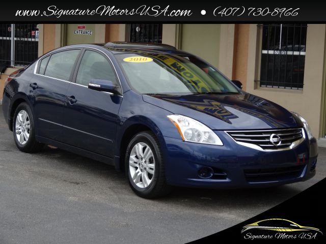 Nissan Altima Pickupslt Quad Cab SWB 4WD 4x4 Truck Sedan