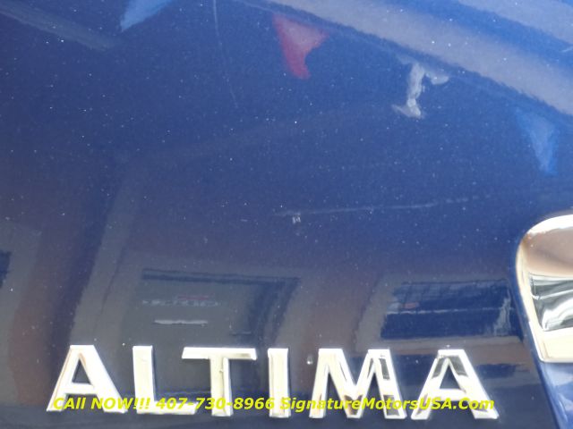 Nissan Altima 2010 photo 9