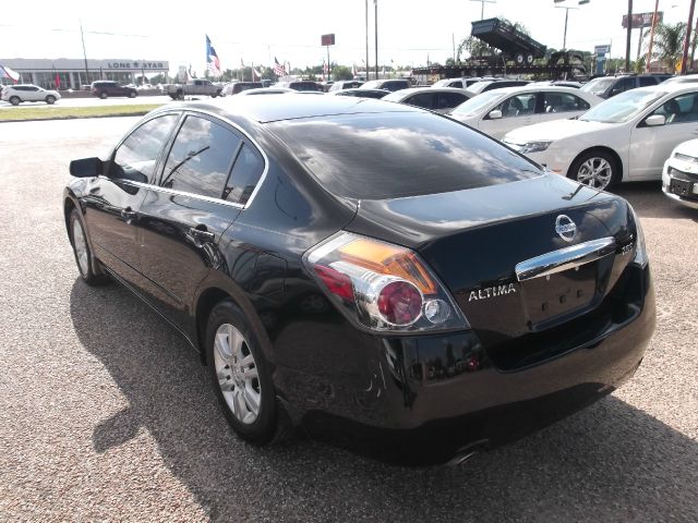 Nissan Altima 2010 photo 2