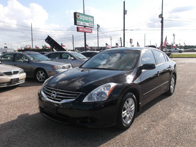 Nissan Altima 2010 photo 21