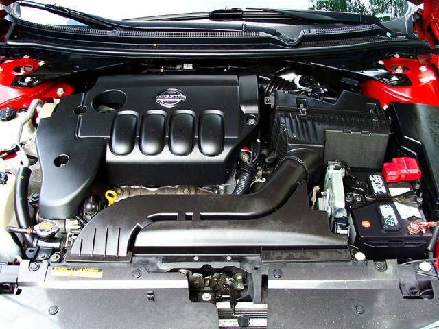 Nissan Altima 2010 photo 1