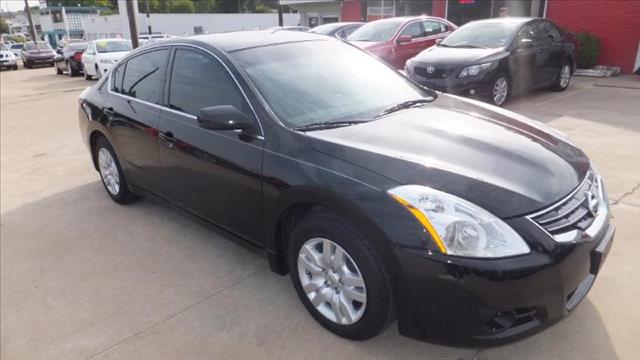 Nissan Altima 2010 photo 3