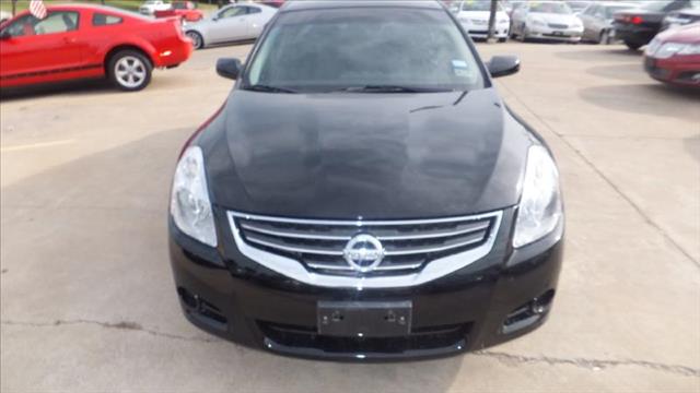 Nissan Altima 2010 photo 4