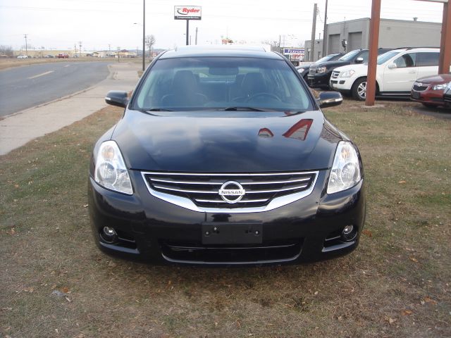 Nissan Altima 2010 photo 3