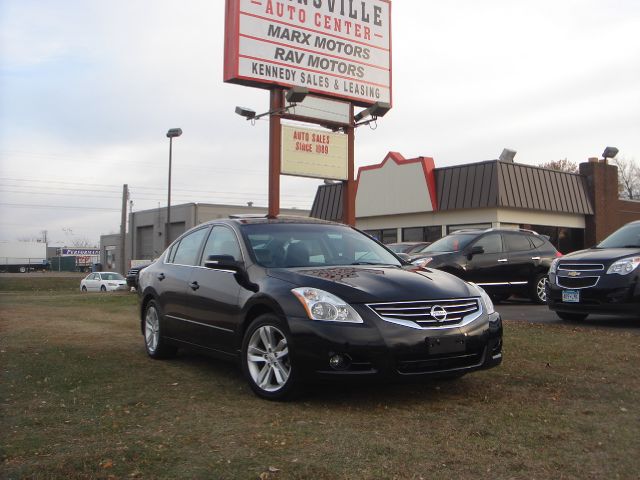 Nissan Altima 2010 photo 4