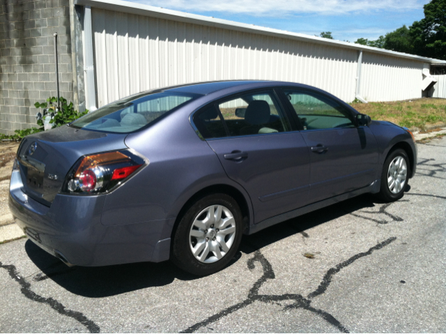 Nissan Altima 2010 photo 6