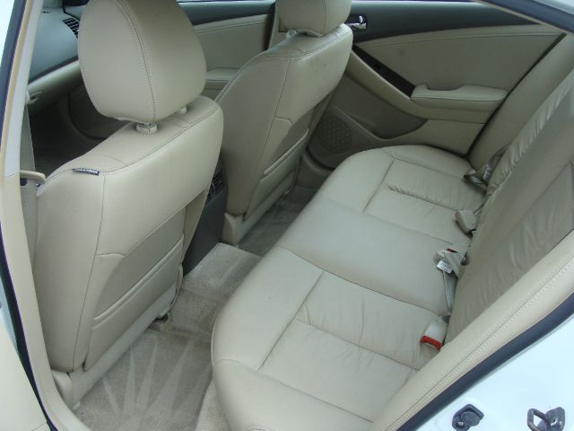 Nissan Altima 2010 photo 4