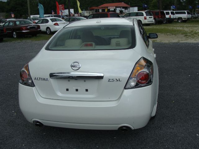 Nissan Altima 2010 photo 6