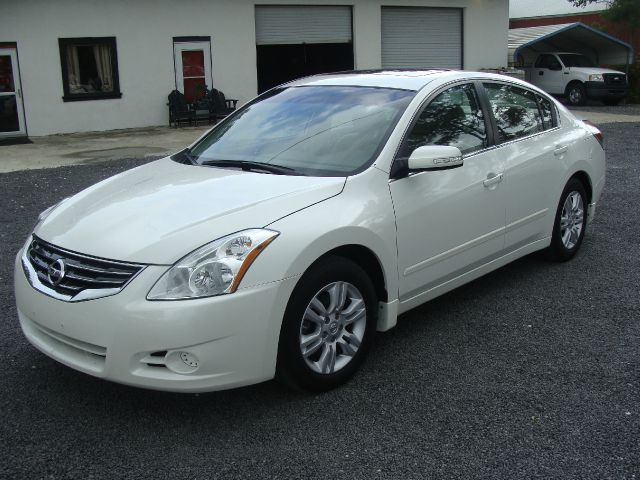 Nissan Altima 2010 photo 9