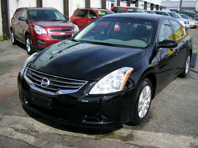 Nissan Altima 2010 photo 4