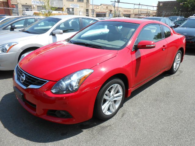 Nissan Altima 2010 photo 2