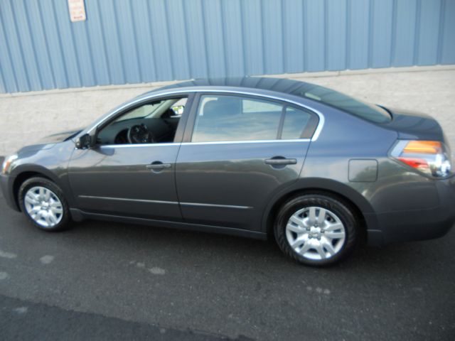 Nissan Altima 2010 photo 10