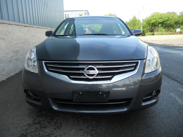 Nissan Altima 2010 photo 11