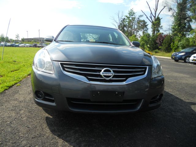 Nissan Altima 2010 photo 14