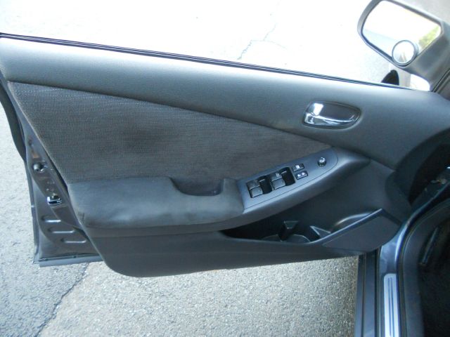 Nissan Altima 2010 photo 6