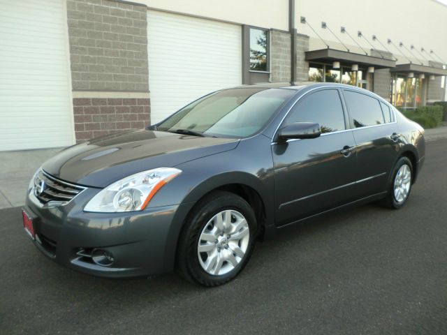 Nissan Altima 2010 photo 3