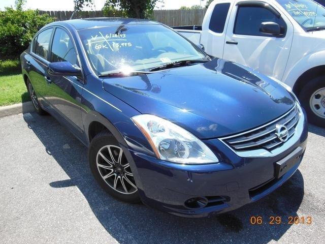 Nissan Altima 2010 photo 1