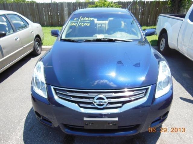 Nissan Altima 2010 photo 2