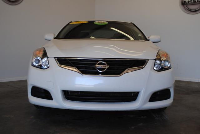 Nissan Altima Pickupslt Quad Cab SWB 4WD 4x4 Truck Coupe