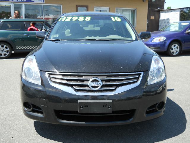 Nissan Altima 2010 photo 1