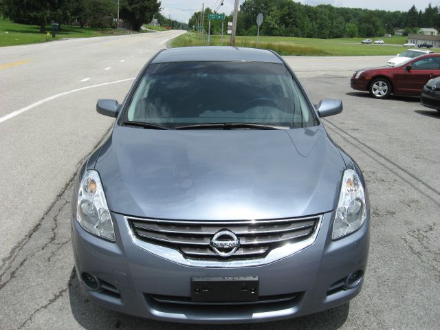 Nissan Altima 2010 photo 4