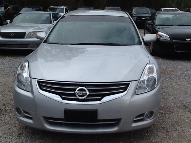 Nissan Altima 2010 photo 3