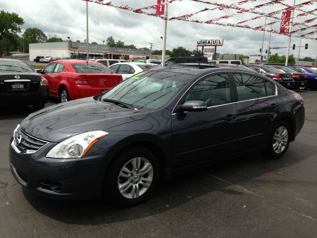 Nissan Altima 2010 photo 15