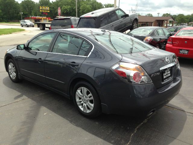 Nissan Altima 2010 photo 5