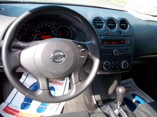 Nissan Altima 2010 photo 5