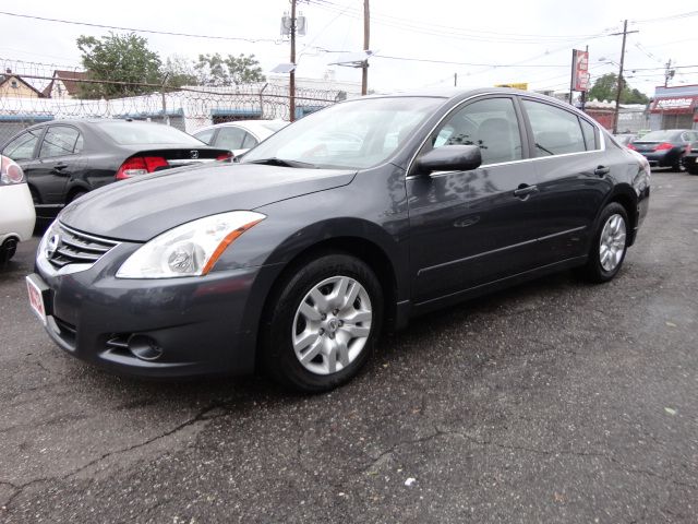 Nissan Altima 2010 photo 18