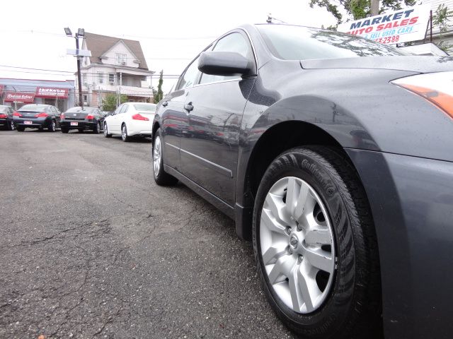 Nissan Altima 2010 photo 19