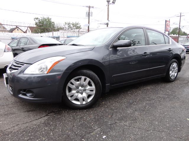 Nissan Altima 2010 photo 3