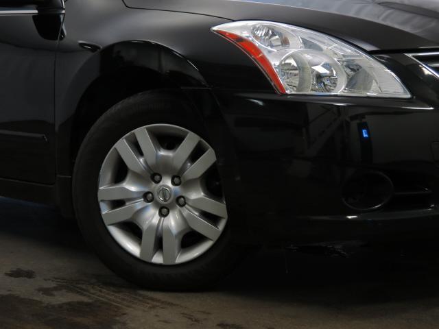 Nissan Altima 2010 photo 4