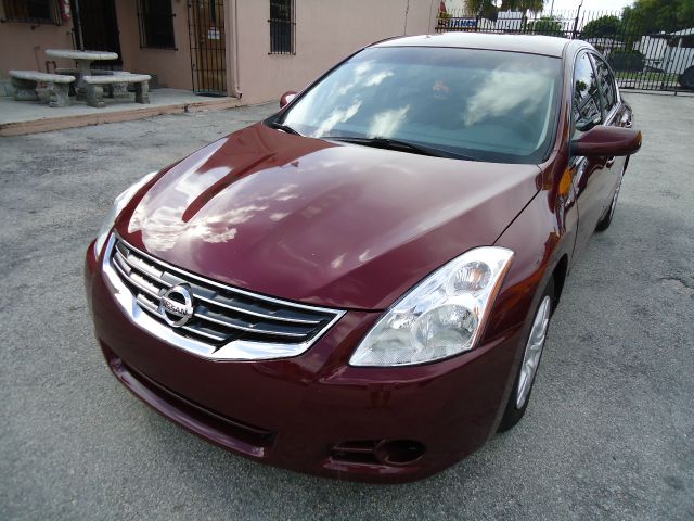 Nissan Altima 2010 photo 4