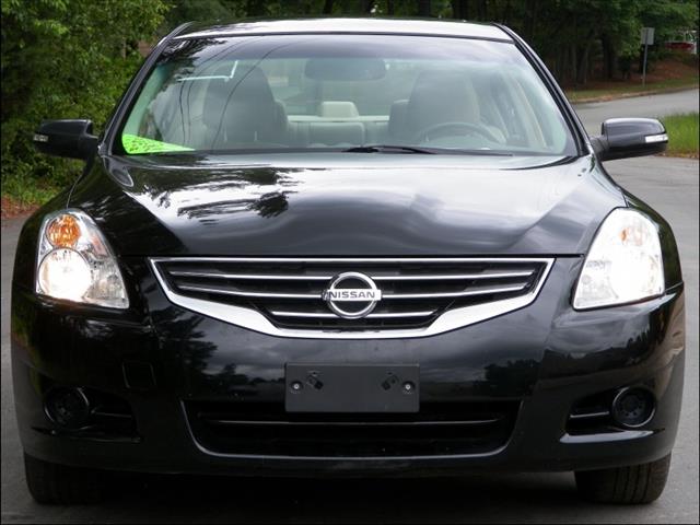 Nissan Altima 2010 photo 4