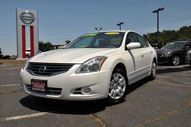 Nissan Altima 2010 photo 22